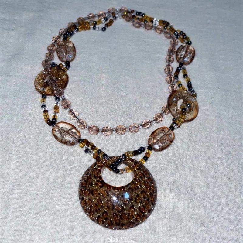 Retro Ethnic Heart Necklace: Wooden Flower Pendant Sweater Chain for Women