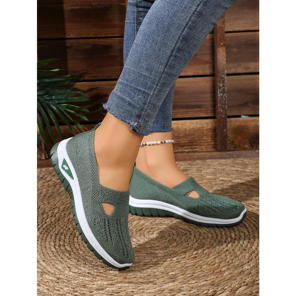 Modische und bequeme lässige Einzelschuhe in Übergröße mit atmungsaktiven, fly-gewebten Mesh-Schuhen mit Aushöhlungen, Ein-Fuß-Schuhe