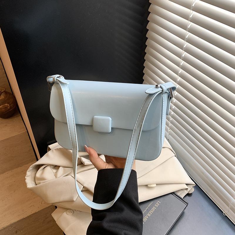 Today's popular small square bag summer new niche underarm fashion versatile shoulder messenger bag