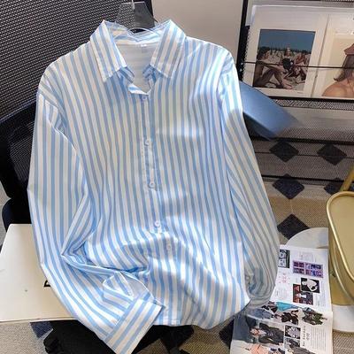 Camisa Feminina Listrada Azul com Lapela Protetor Solar Coreana Casual Blusas de Manga Comprida Finas para o Dia a Dia Camisas Femininas de Botão