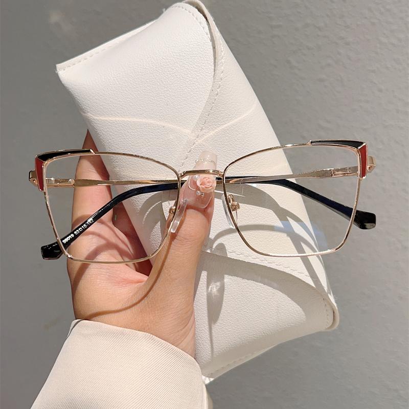 Oversized Cat Eye Glasses Women New Stylish Vintage Blue Light Blocking Eyewear Fashion Design Decorative Eyeglasses