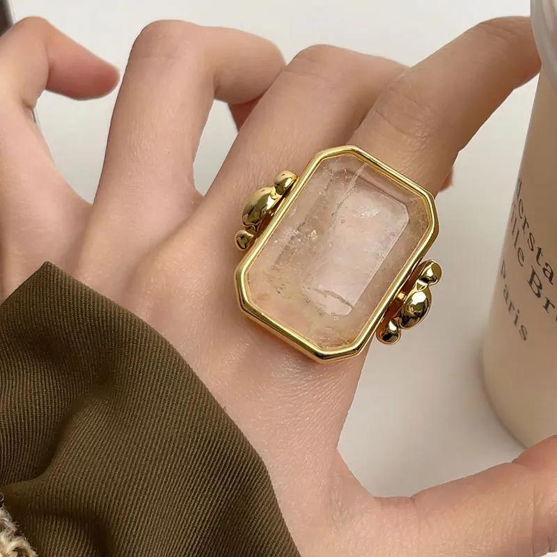 

Кольцо из натурального камня с квадратным сахарным кристаллом, покрытое золотом 14 карат, французское ретро, преувеличенное, вакуумное, с ощущением высокого класса One size fits all 7