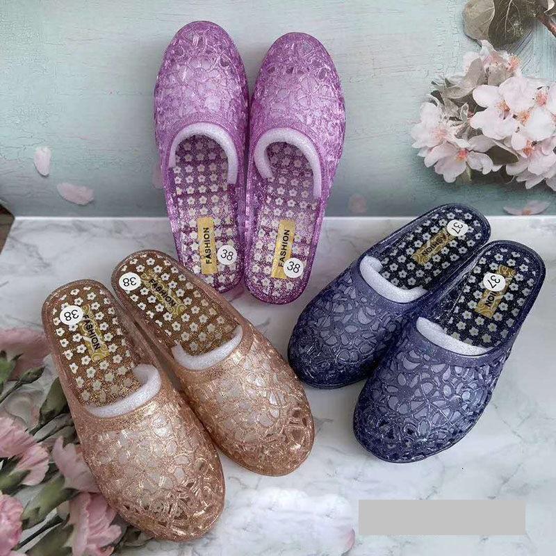Mode Korea Sommar Jelly Tofflor Kvinna Kristall Sommar Kilskor Hemma Utomhus Bärande Slides Utskurna Halkfria för Kvinnor Stängd Tå