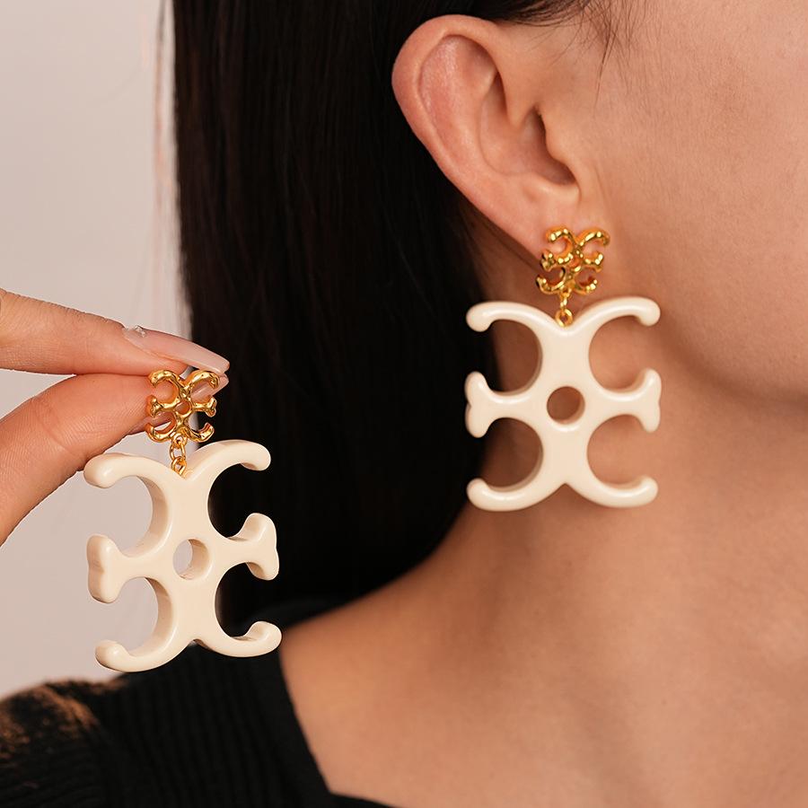 European American Resin Letter Geometric Silver Needle Earrings Simple Exaggerated Personality Ins‑Style Niche High‑End Trend Jewelry