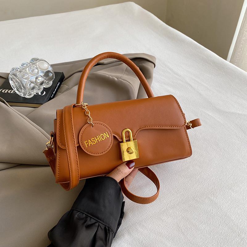 

Chic Women s Casual Shoulder Bag Fashionable Simple Colorful Mini Handbag Perfect For Daily Use коричневий