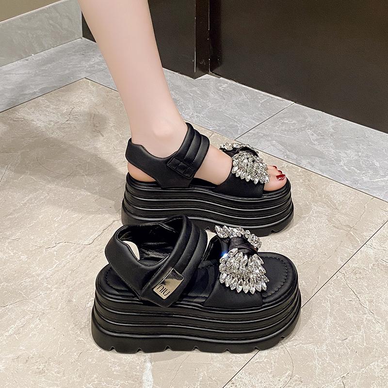 Fashion Clogs With Heel Female Sandal Increasing Height 2025 Summer Muffins shoe Sale Of Women's Shoes Thick Girls Rhinestone Flat Gladi