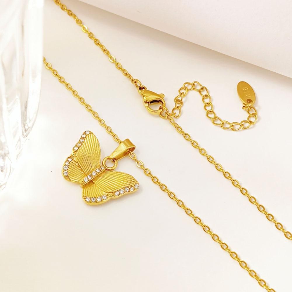 Simple And Elegant Fashion Butterfly Diamond Necklace Female Fashion Personality Temperament Titanium Steel Clavicle Chain Versatile