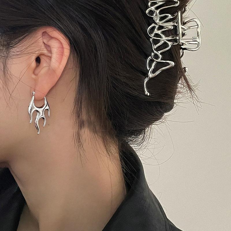 Gothic Punk Metal Flame Creative Earrings Neutral Exaggerated Irregular Geometric Perforated Earrings Daily Jewelry Gifts