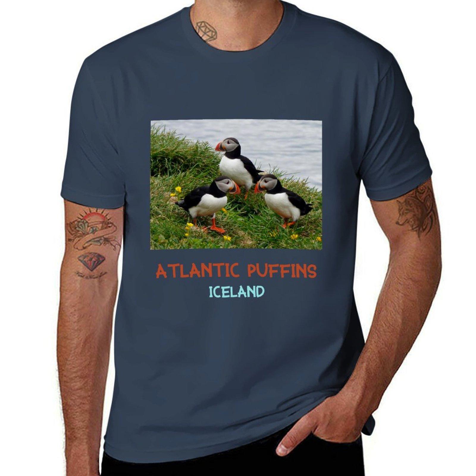The Atlantic Puffins in Iceland TShirt Vintage Print Crew Neck Tee S