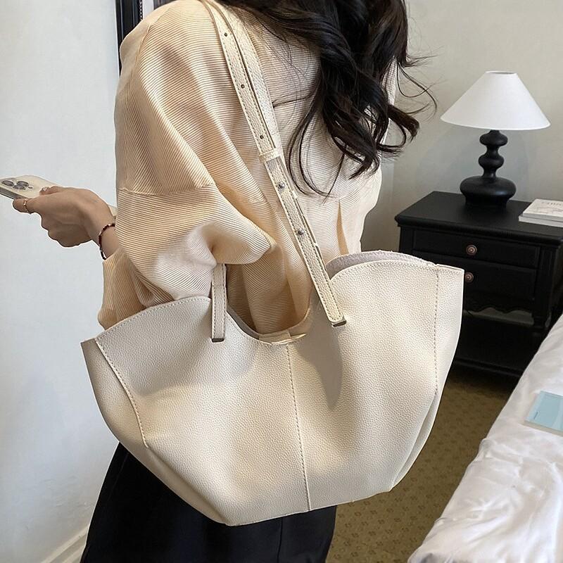 New Korean Large-Capacity Tote Bag Women'S Soft Leather Commuter Shoulder Bag Versatile Underarm Bag Fashionable Wing Bag
