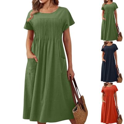 Vestido feminino de linho e algodão com decote redondo e bolso plissado e manga curta