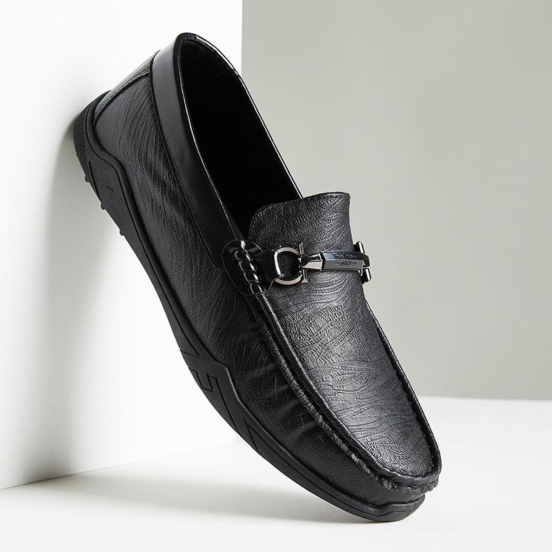 

New men s casual leather shoes summer lazy foot Doudou shoes fashion business loafers Douyin explosion 39