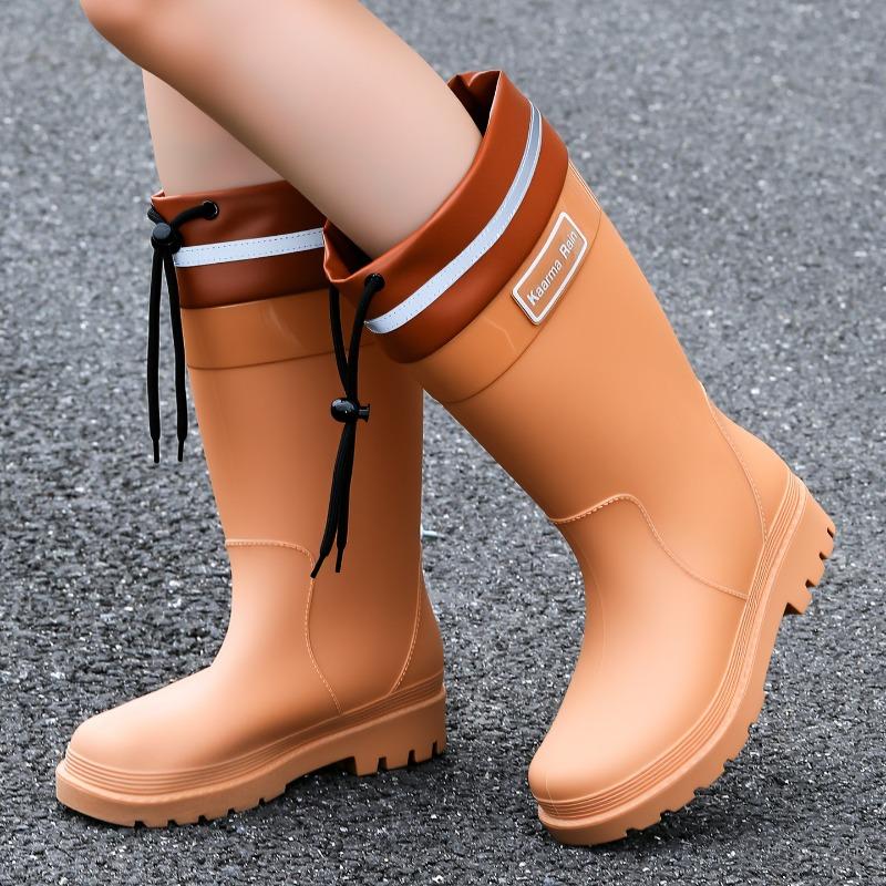 Pink fashion medium tube women's rubber shoes rain shoes thick sole black integrated anti-sewage shoes non-slip water boots labor insurance boots