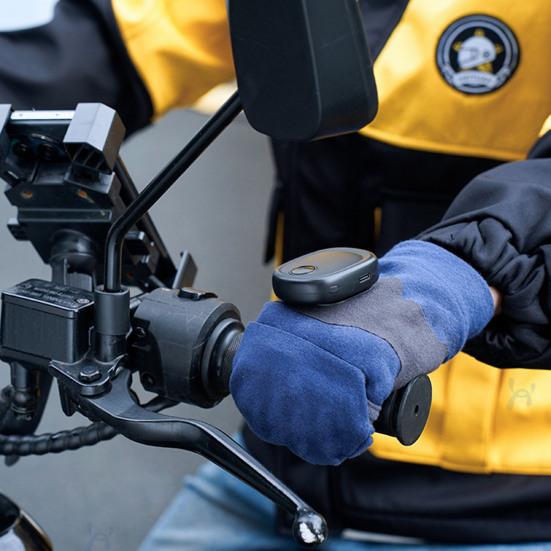 1 Pair Heated Gloves for Men Women Smart Thermostat Control Rapid Heating Rechargeable Hand Warmers Electric Heating Glove for Work Cycling