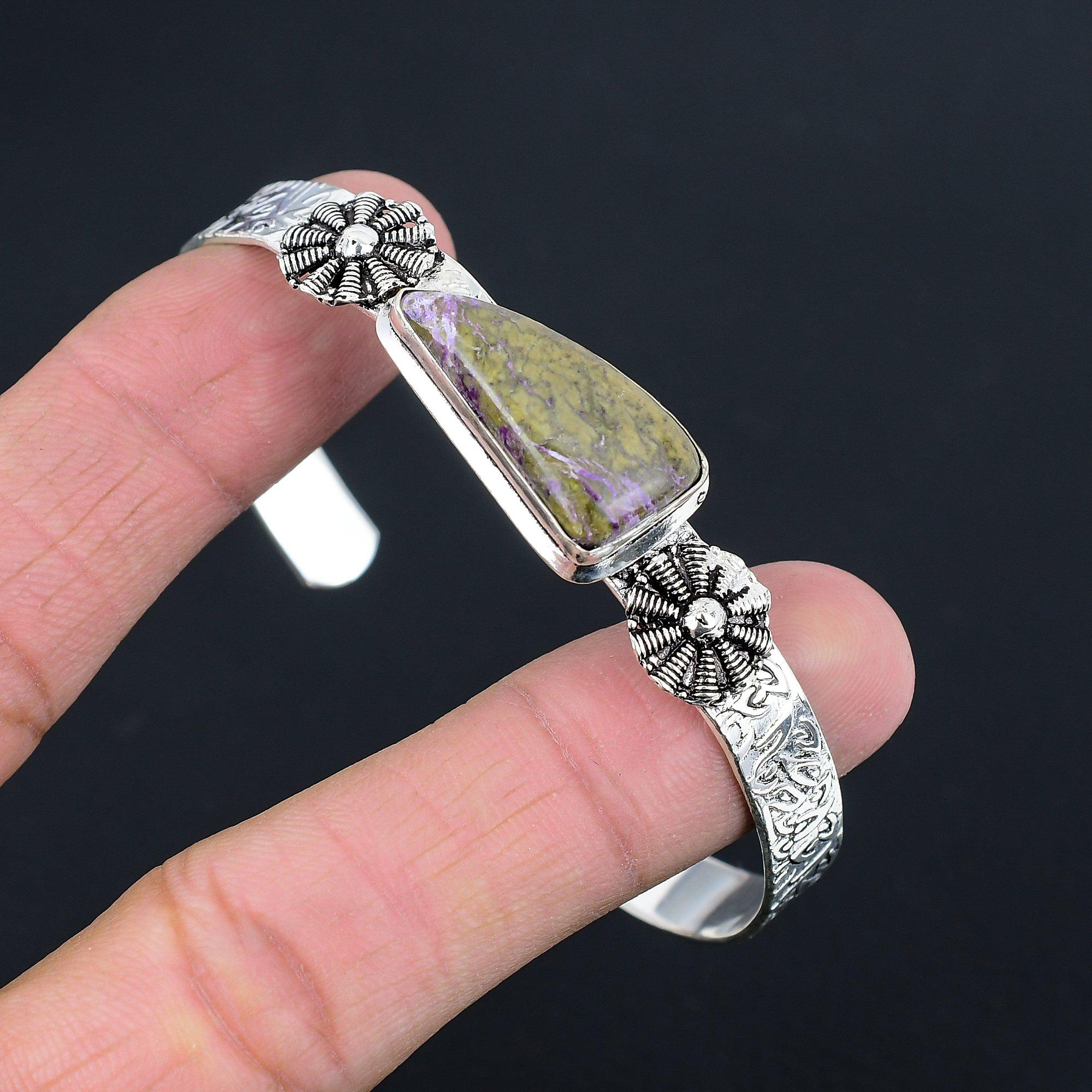 

Предложение ко Дню сестер Триллион Пурпурит Драгоценный камень Серебро 925 пробы Уникальный браслет Ювелирное изделие Adjustable