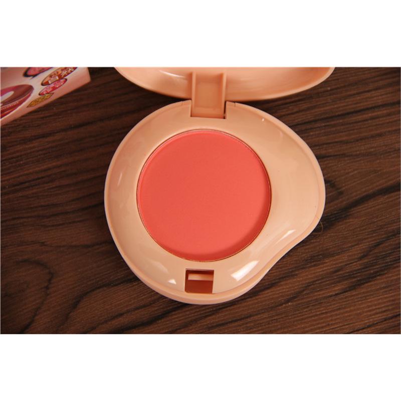 

Peach Complexion Blusher & Nude Eyeshadow Palette for Natural Makeup and Contouring