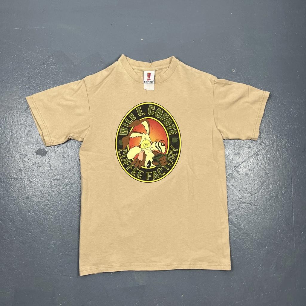 Vintage Wile E. Coyote Coffee Factory Six Flags Amusement Park T-Shirt Small VTG