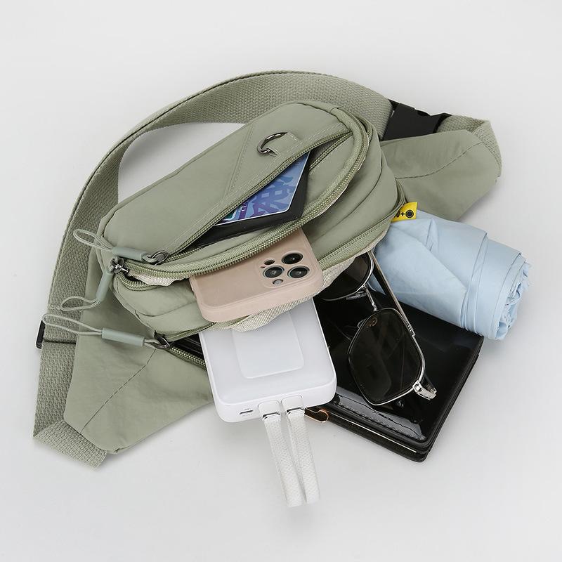 Stylish Women's Fanny Pack Large Capacity Multi-layer Portable Outdoor Breast Bag Wear-resistant Simple Sports Messenger Mobile