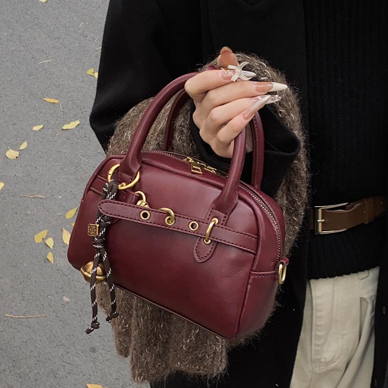 Popular American Retro Casual Portable Boston Bag Fashionable Simplicity High Sense Niche Messenger Bag Women