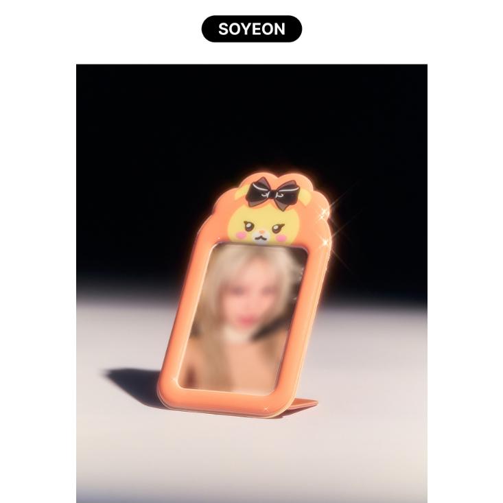 

i-dle Мы POP-UP Магазин ПВХ Подставка-держатель для фотокарточек SOYEON