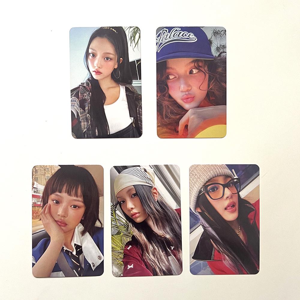 NJ Group New Denim HOW SWEET Whale Girl Random Photocards