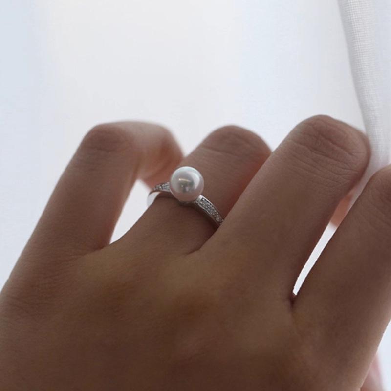 Zhuji Freshwater Pearl & Zirconia Elegant Ring