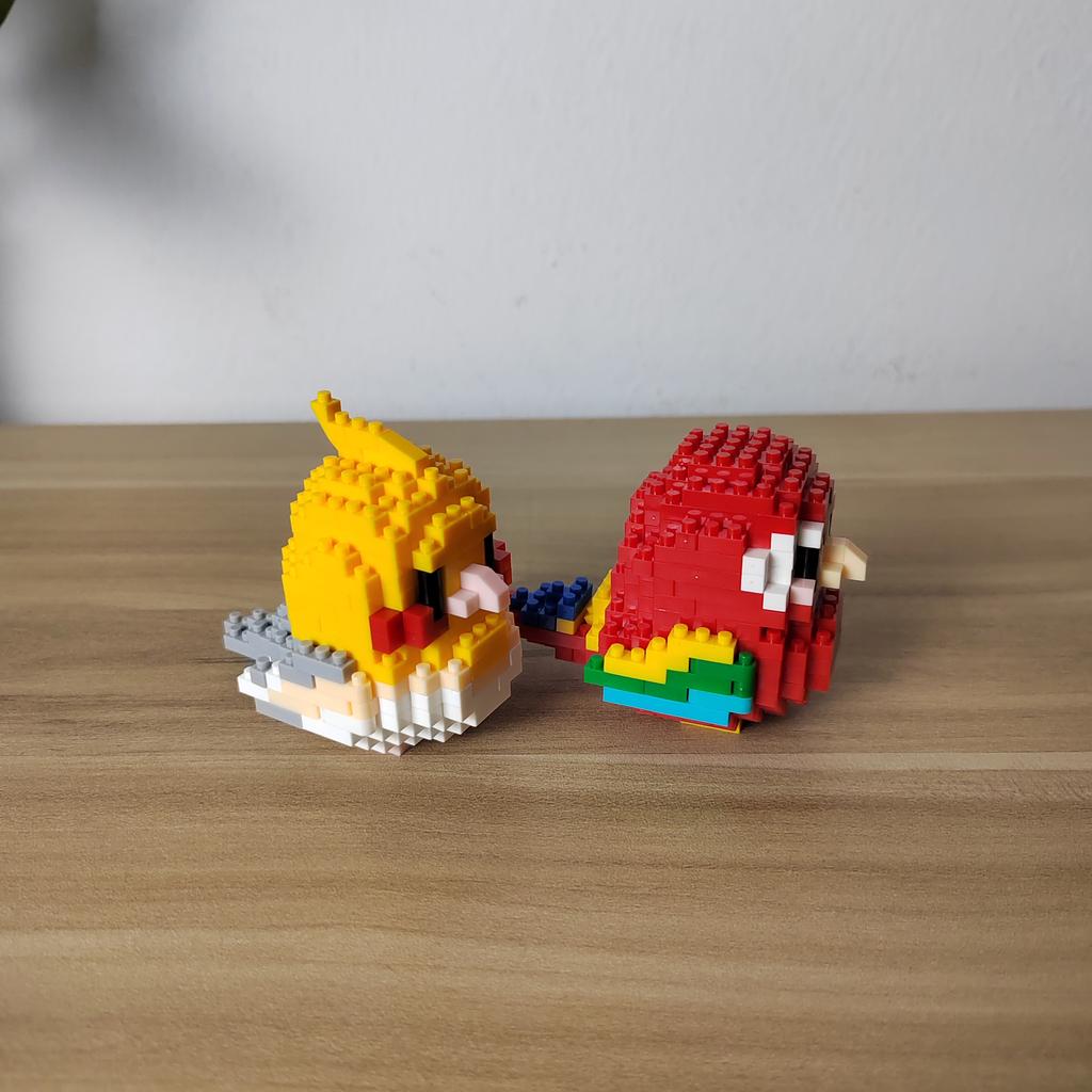 Parrot and Little Bird Building Blocks Toy:Adorable Design Visually Stimulating Desk Dcor Add a Touch of Nature to Your Spac