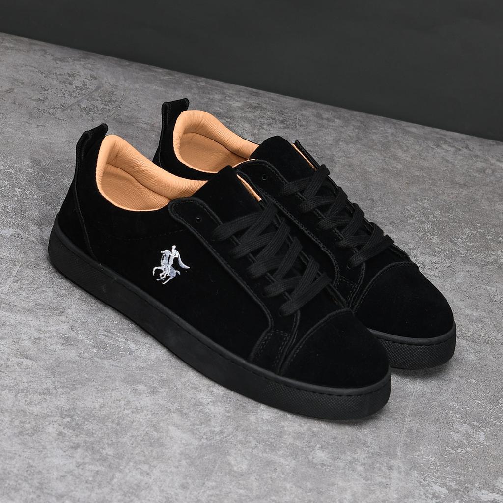 22 new autumn black German training shoes low-top casual sports shoes breathable, deodorant and wear-resistant tide shoes