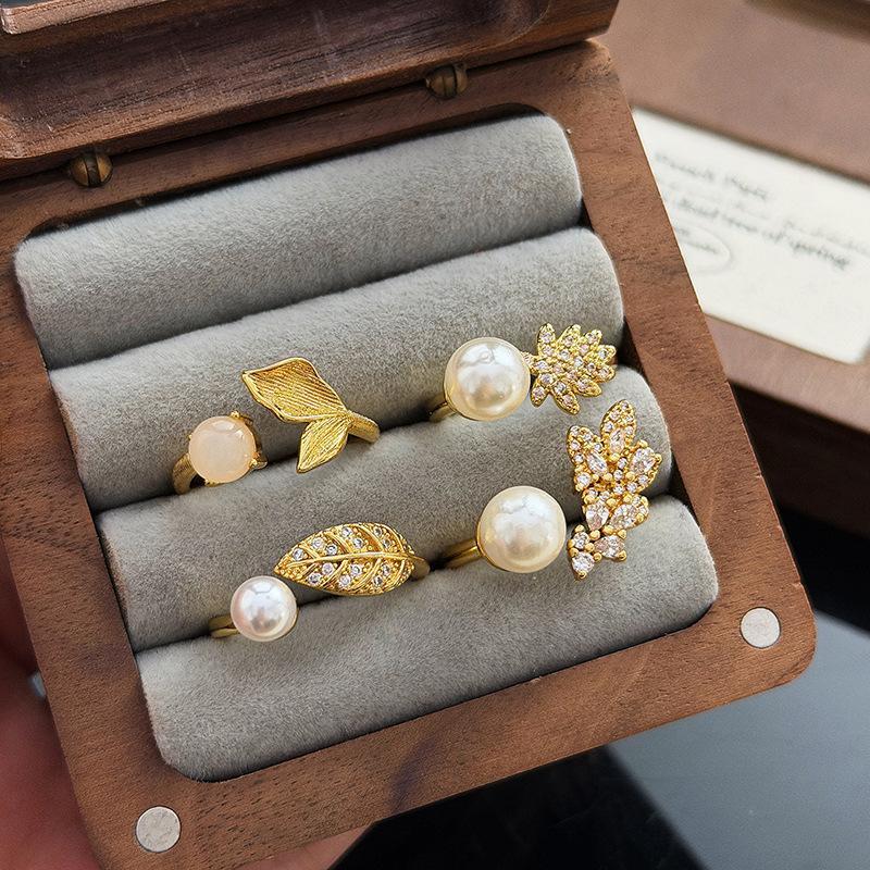 Leichter Luxus Mori Sanfter Wind Blatt Perle Diamant Zir*****Stift Ring Französisch Elegant Nische High-End Ring