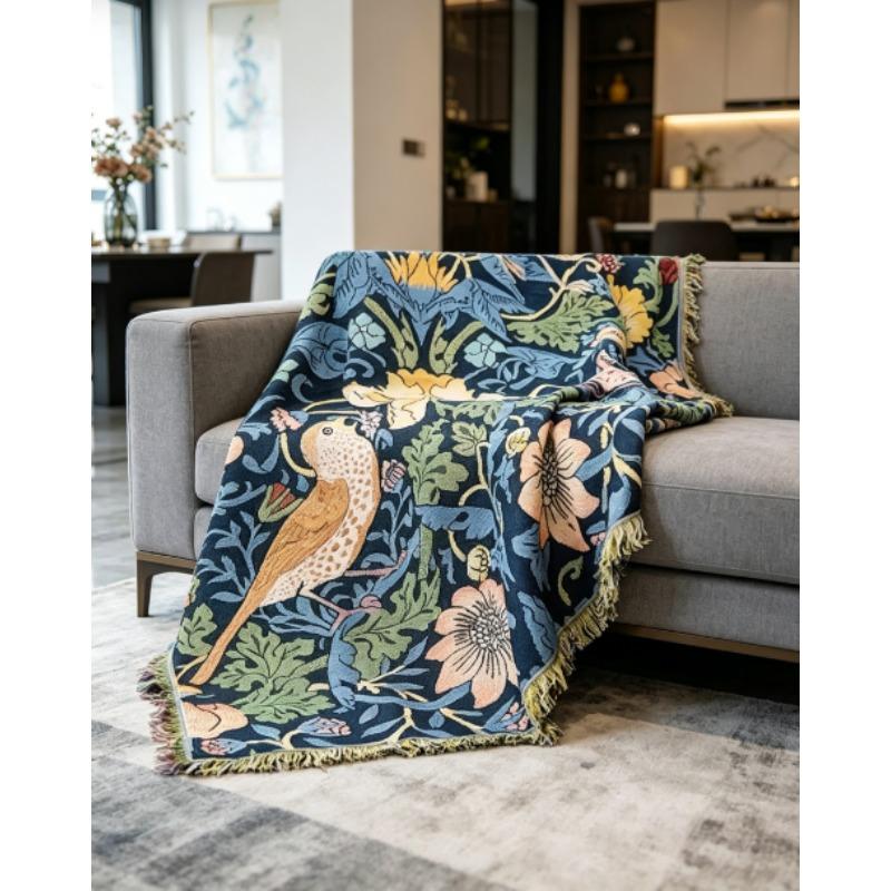 Creative Fringed Sofa Blanket Strawberry Thief Art Tapestry Decorative Cover For Living Room