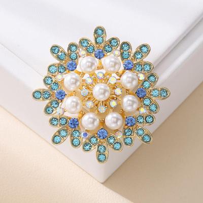 Creative  Flower Brooch Versatile Scarf Buckle Anti-Exposure Buckle  Corsage Brooch Women'S Accessories