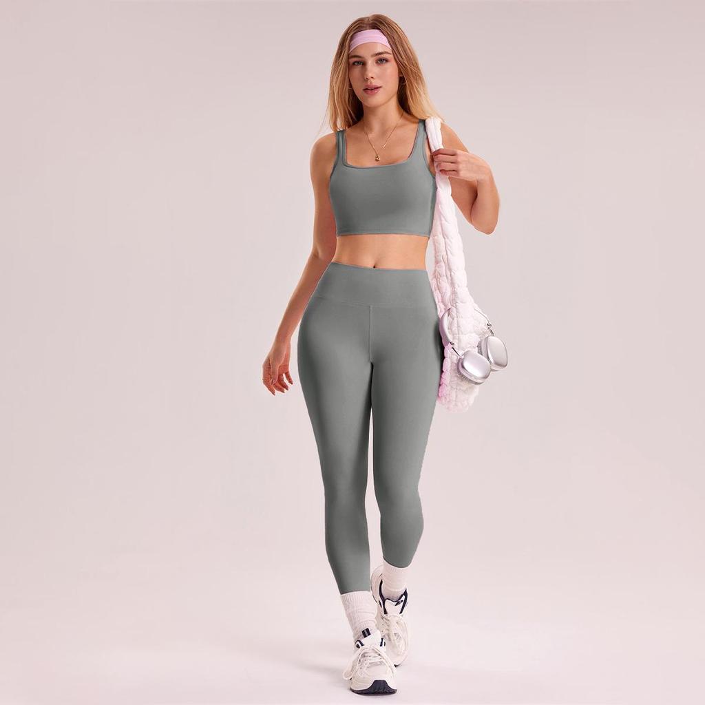 Women's Winter Yoga & Running Set: Quick-Drying Tight Brushed Fitness Underwear and Pants for Outdoor Sports.