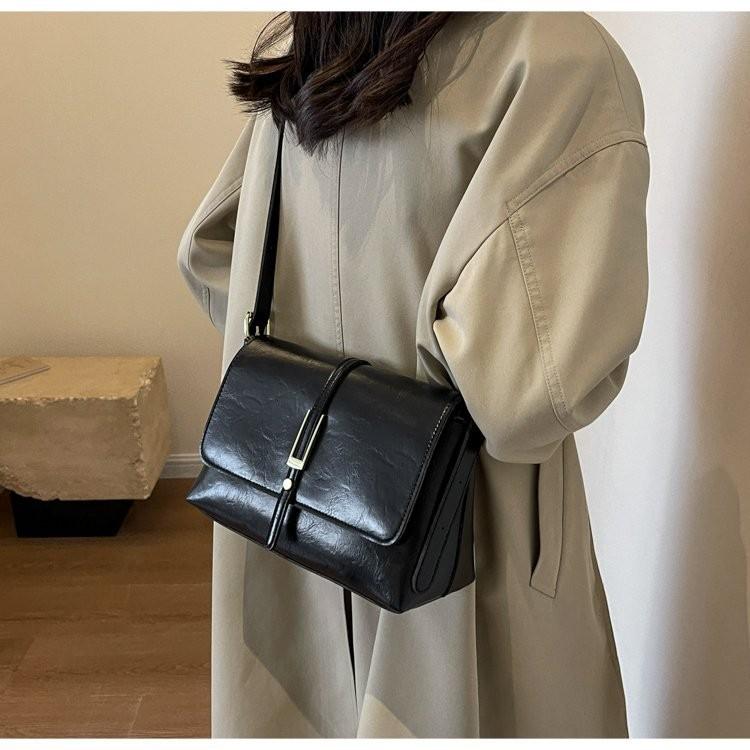 Ielgy Retro Commuter Work Simple High-Quality Tote One-Shoulder Messenger Large-Capacity Female Bag