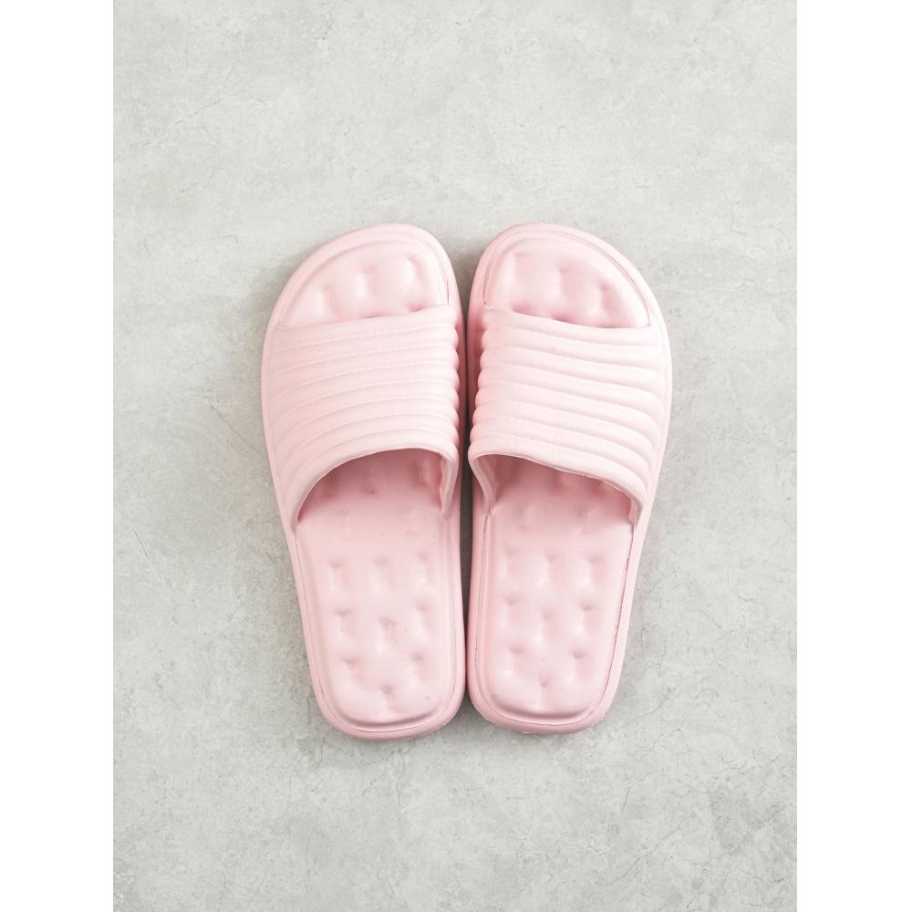 

Тапочки-подушки Daiso Eva с тиснением, шаг 230 250 мм