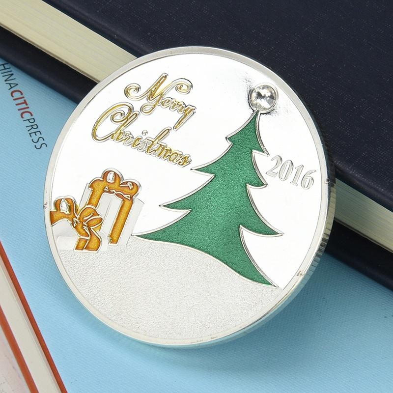 Gold Foil Plastic Simulation Commemorative Coin Travel Crafts Collection Gift