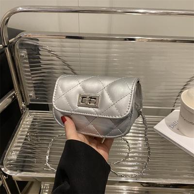 Raute bestickte Faden-Tasche 2025 neue Damentasche Sommer beliebte Ketten-Umhängetasche Schloss Mini-Quadrat-Tasche