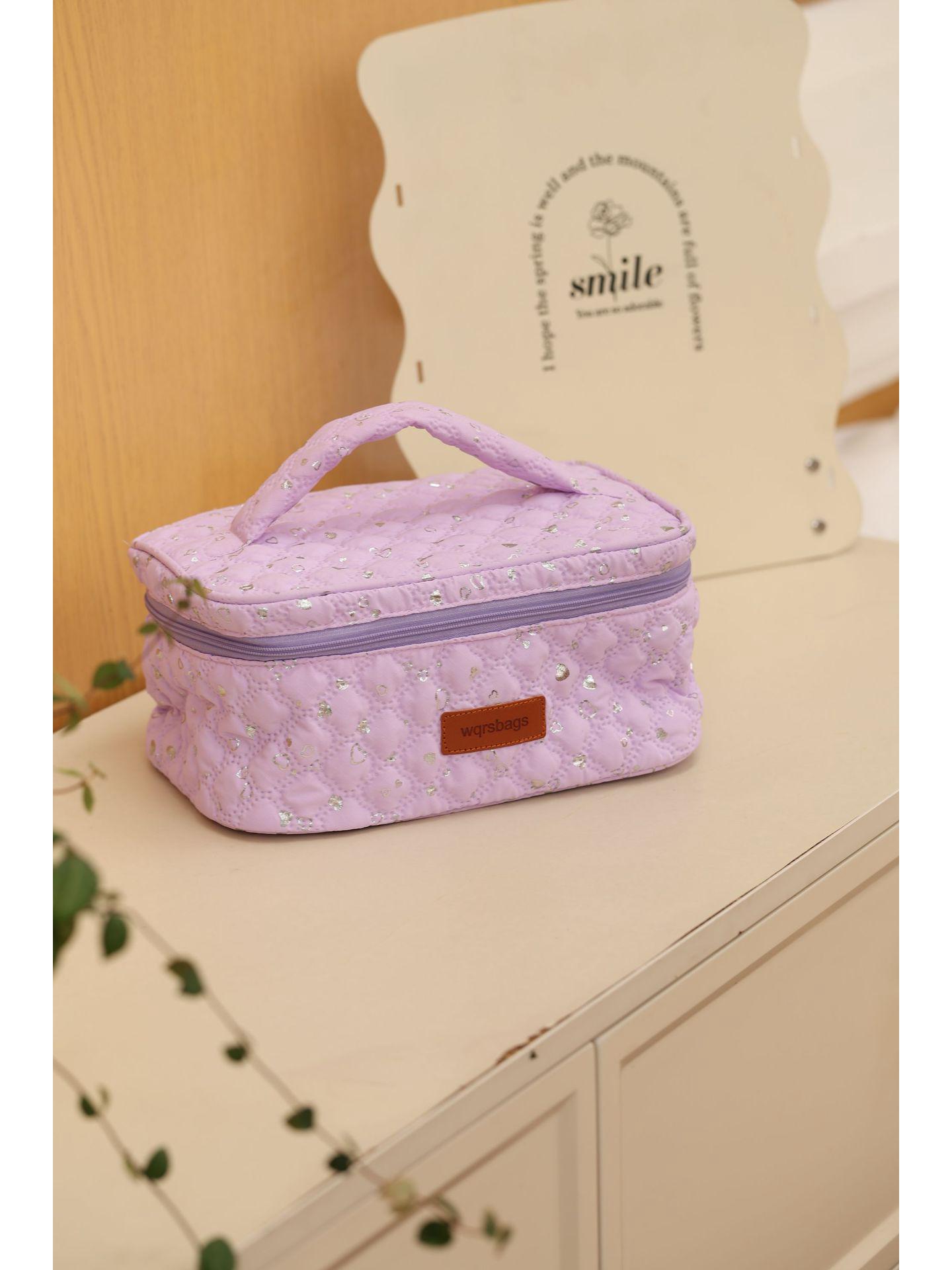 

High-Value Portable Makeup Bag with LED Mirror - Large Capacity for Travel 22*15*10 cm