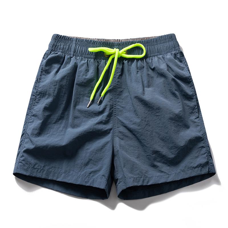 Men's Trendy Color-Block Summer Beach Shorts: Loose-Fit, Casual Sportswear