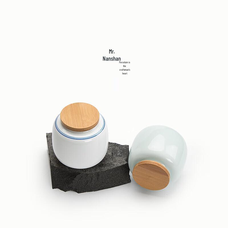 

Nanshan Handmade Ceramic Tea Jar