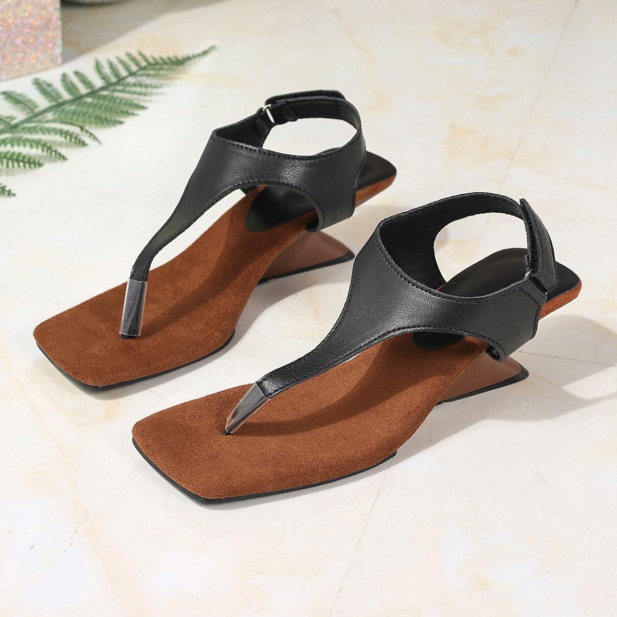 

Retro summer sandals women s new square toe sandals fashion special-shaped heel high-heeled sandals versatile medium-heeled sandals 40 чорний
