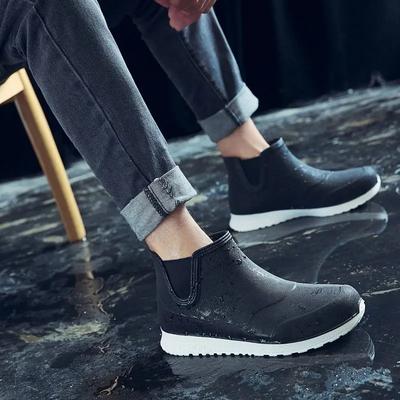 Scarpe da lavoro di sicurezza da uomo alla moda Stivali da pioggia da uomo Scarpe da acqua antiscivolo Stivali a metà polpaccio Scarpe in gomma impermeabili Scarpe da pesca Stivali autunnali