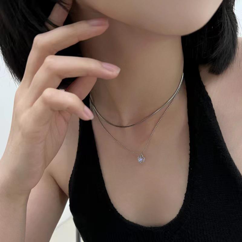 Heart-Shaped Moonstone Necklace for Women - Japanese-Korean Fashion, Stylish & Versatile Clavicle Chain
