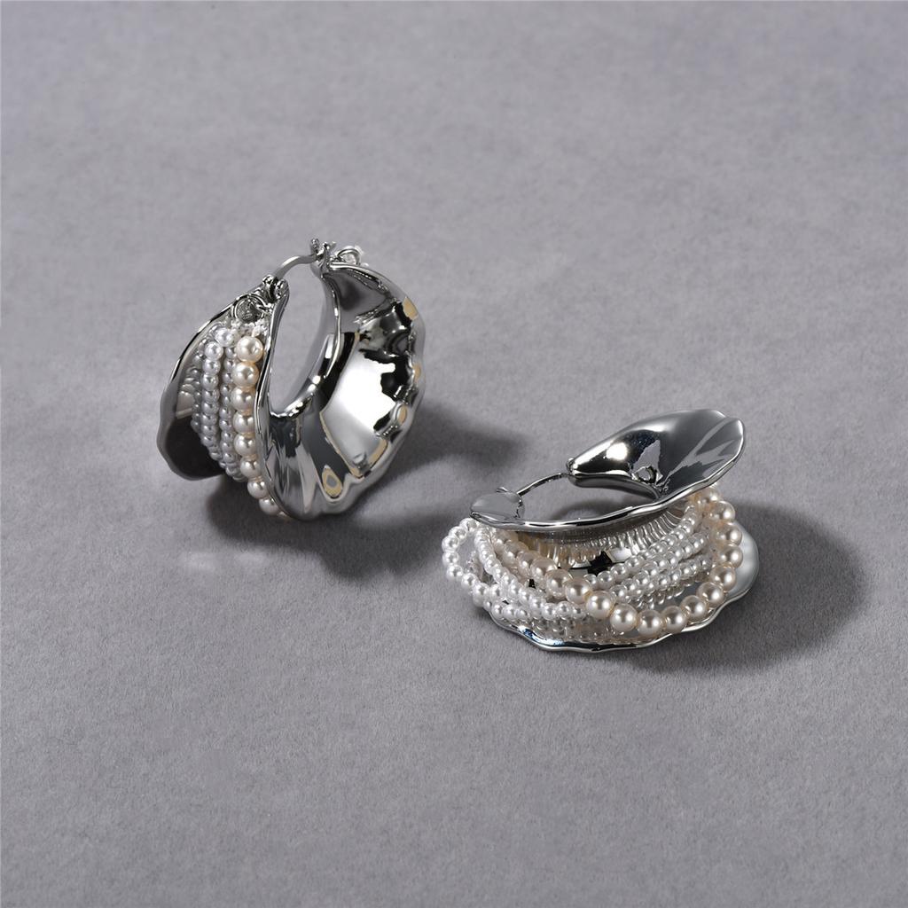 Light Luxury Heavy Industry Silver Texture Circle Pearl Earrings Ear Buckles Niche Design Sense Exaggerated Personality Earrings Women