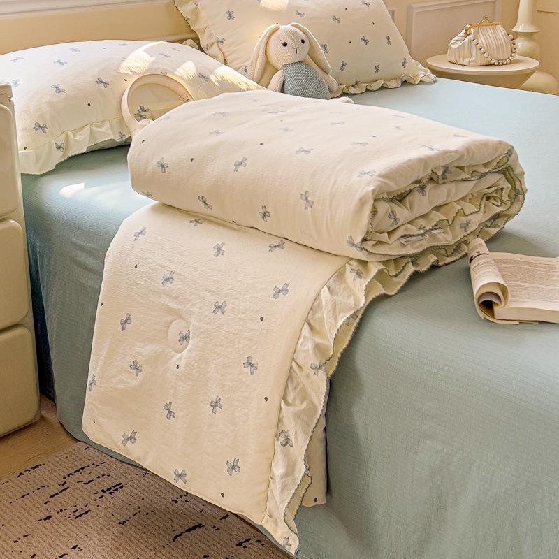 Korean Quilt with Lace and Ruffle Pure Cotton Patchwork Comforter for Summer Skin-Friendly Breathable Cooling Blanket for Home