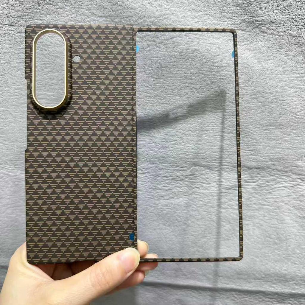 Funda Magnética Ultra Fina de Fibra de Carbono para Samsung Z Fold7, Protección Nano PC de Eje Medio