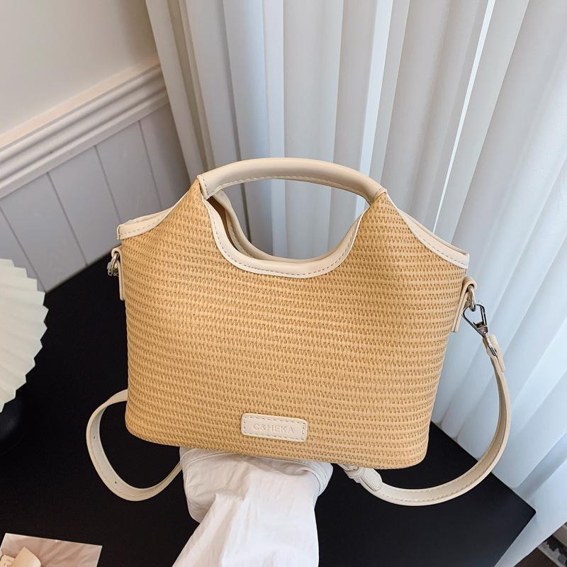 

New large-capacity letter bag women s shoulder bag fashion versatile handbag daily commuter leisure bag бежевый