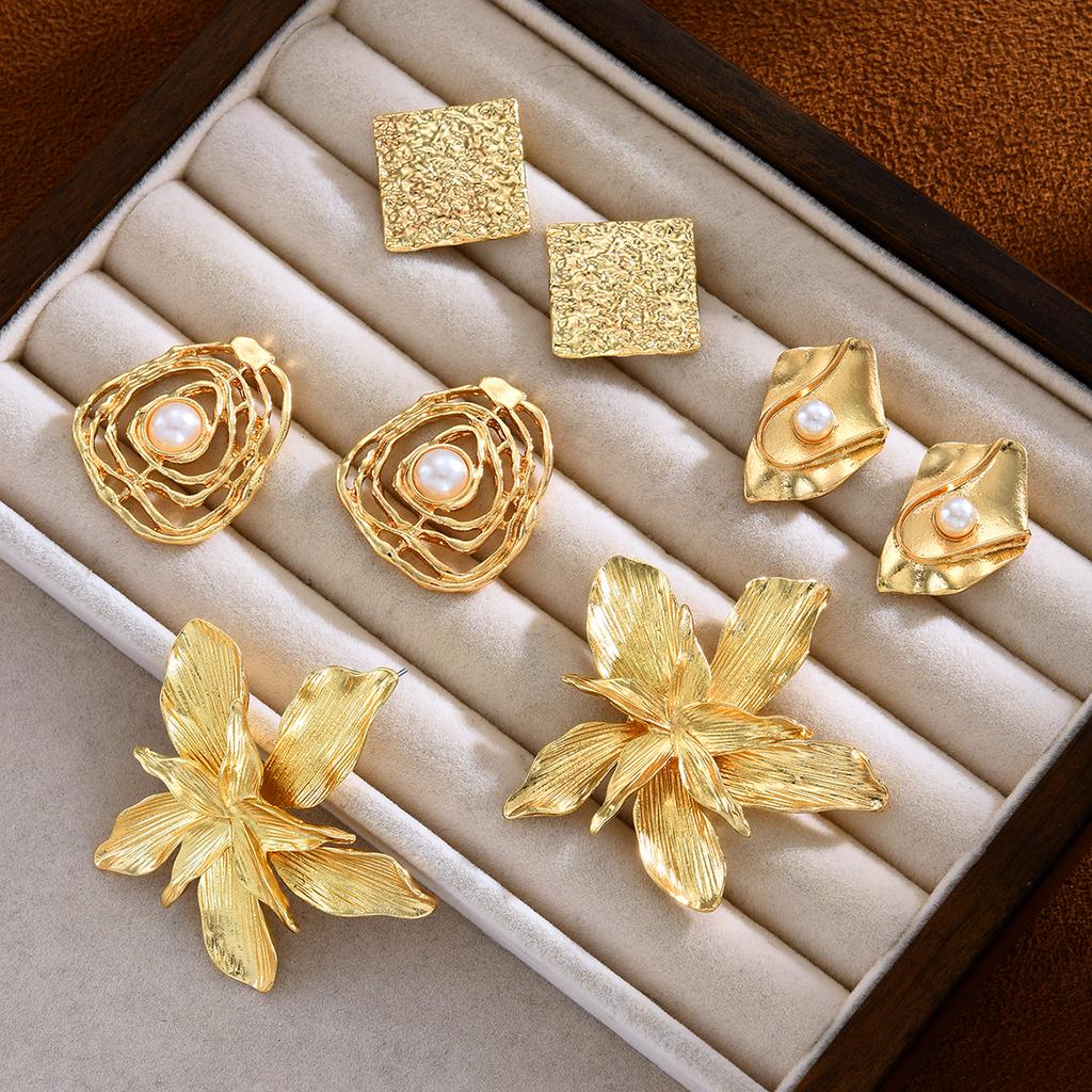 8pcs Set Exaggerated Irregular Earrings for Women Vintage Hollowed-out Leaves Flower Imitation Pearl Drop Earrings Boho Jewelry