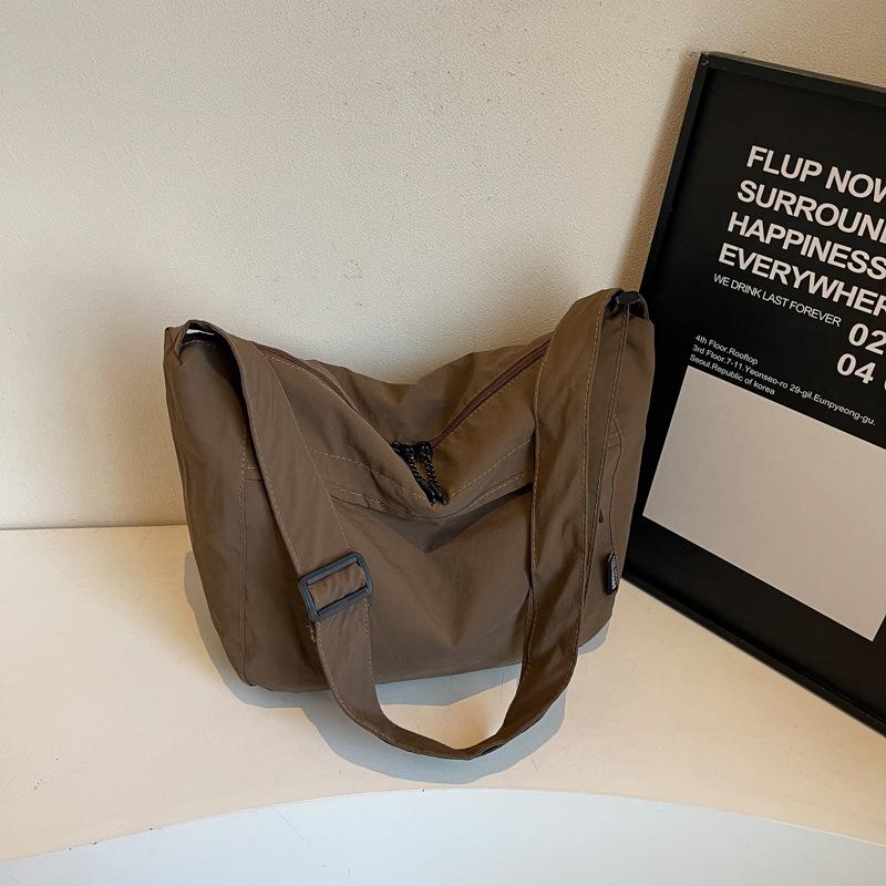 2025 New Casual Cloth Bag, Foreign Lazy Style Bag, Women's Shoulder Crossbody Niche Design Commuter Tote Bag