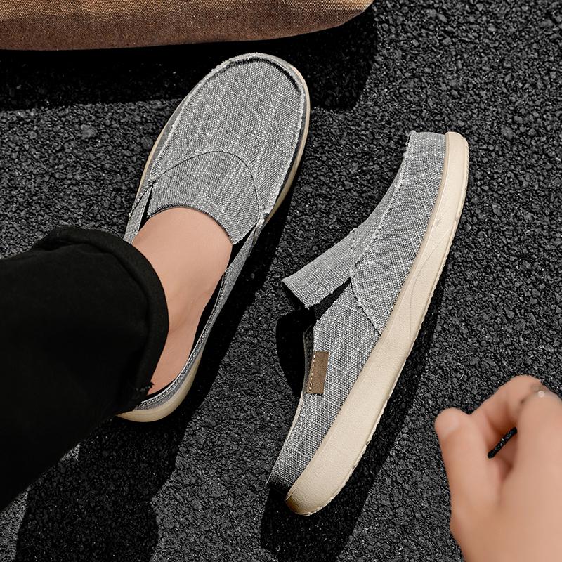 Fashion Summer Men Slippers Classic Outdoor Slip-on Canvas Shoes Men Light Breathable Flat Loafers Soft Indoor Home Casual Slippers 47