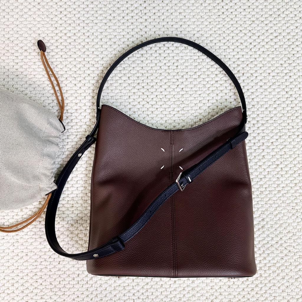 2025 Neue Hobo-Bucket-Tasche aus Oberleder, Unterarmtasche, große Kapazität, Pendler-Handtasche, Einzel-Schulter, Crossbody-Tragetasche